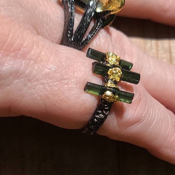 Triple green tourmaline & sterling & gold ring sz 7.5 - Picture 4 of 13